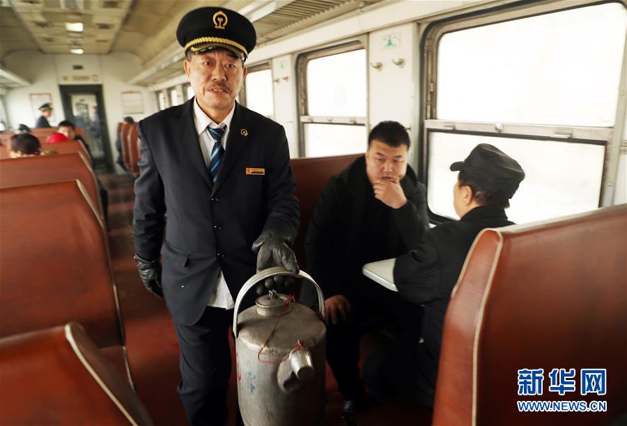 中国电竞，会不会走上中国足球的老路？热点聚焦谢晓峰