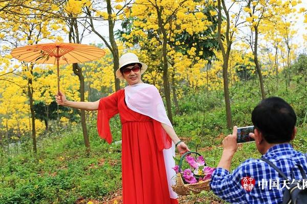 复古的地下城探险之旅《魔岩山传说》